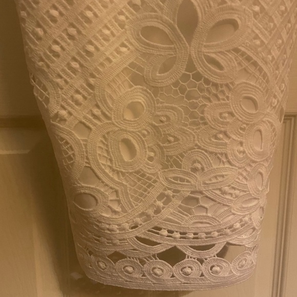 WHBM White House Black Market White Eyelet Lace Sheath Dress LWD NWT Size 2 - Picture 5 of 9